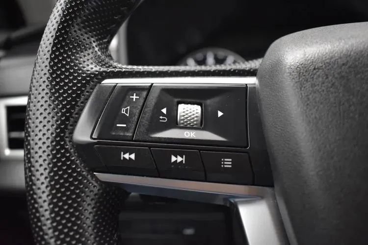 Used 2024 Mitsubishi Outlander FWD image 23