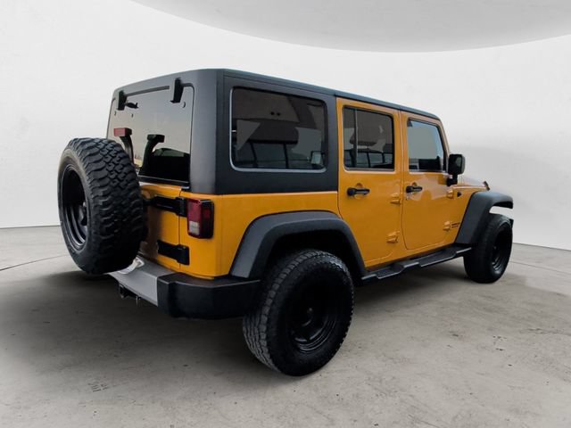 Used 2012 Jeep Wrangler Unlimited Sahara AWD/4WD image 5