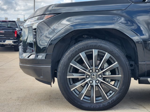 Used 2024 Lexus GX 550 w/ Accessory Package (Z1) AWD/4WD image 8