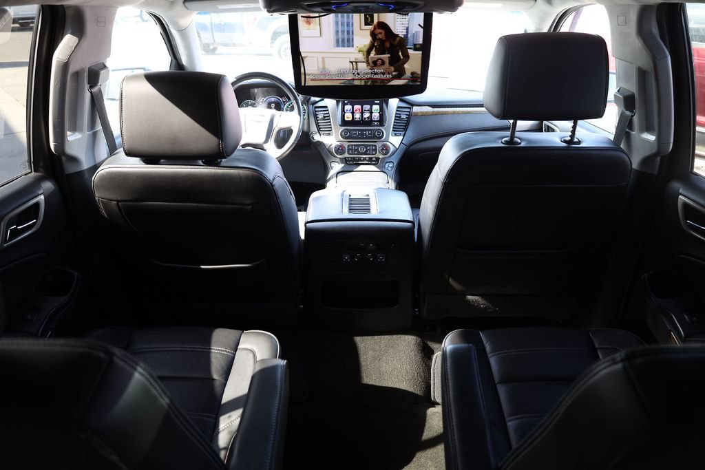 Used 2017 GMC Yukon Denali w/ Enhanced Security Package AWD/4WD image 23