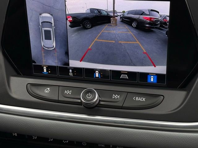 Used 2020 Chevrolet Blazer LT w/ Sound & Technology Package FWD image 5