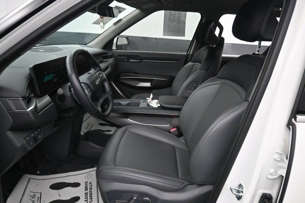 Used 2024 Kia EV9 Light Long Range image 29