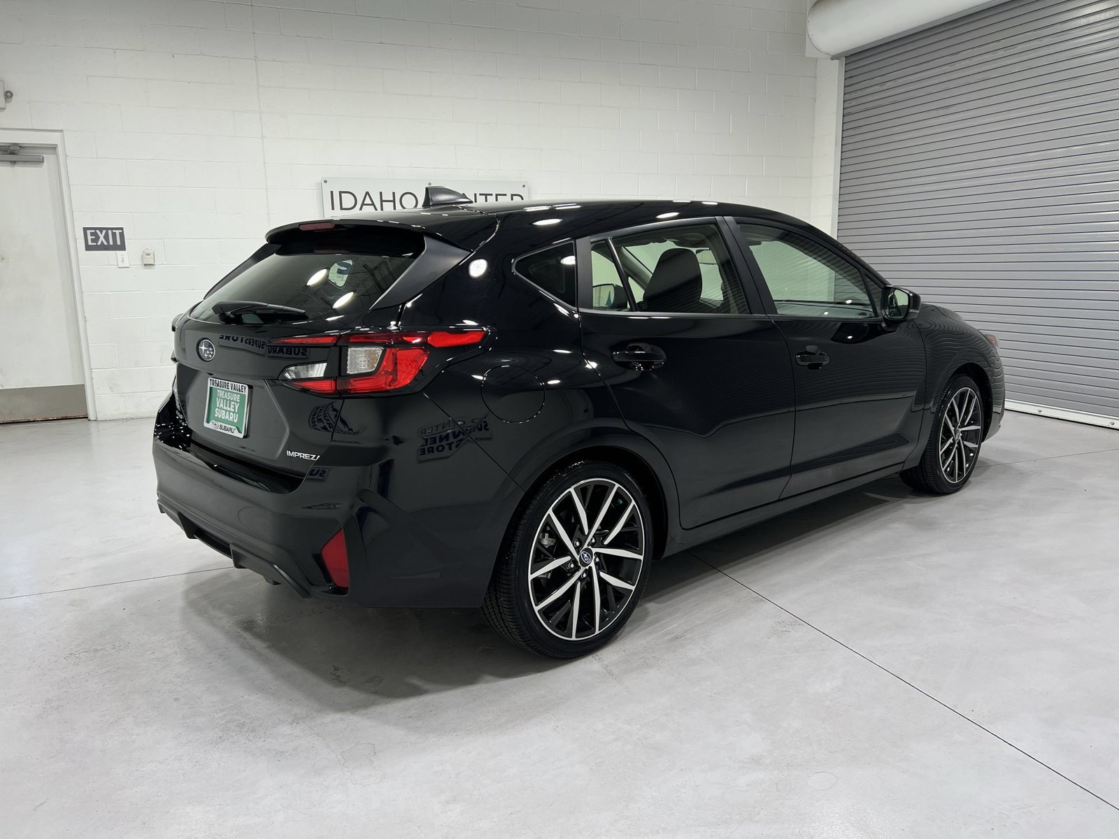 Certified 2025 Subaru Impreza 2.0i Sport AWD/4WD image 8