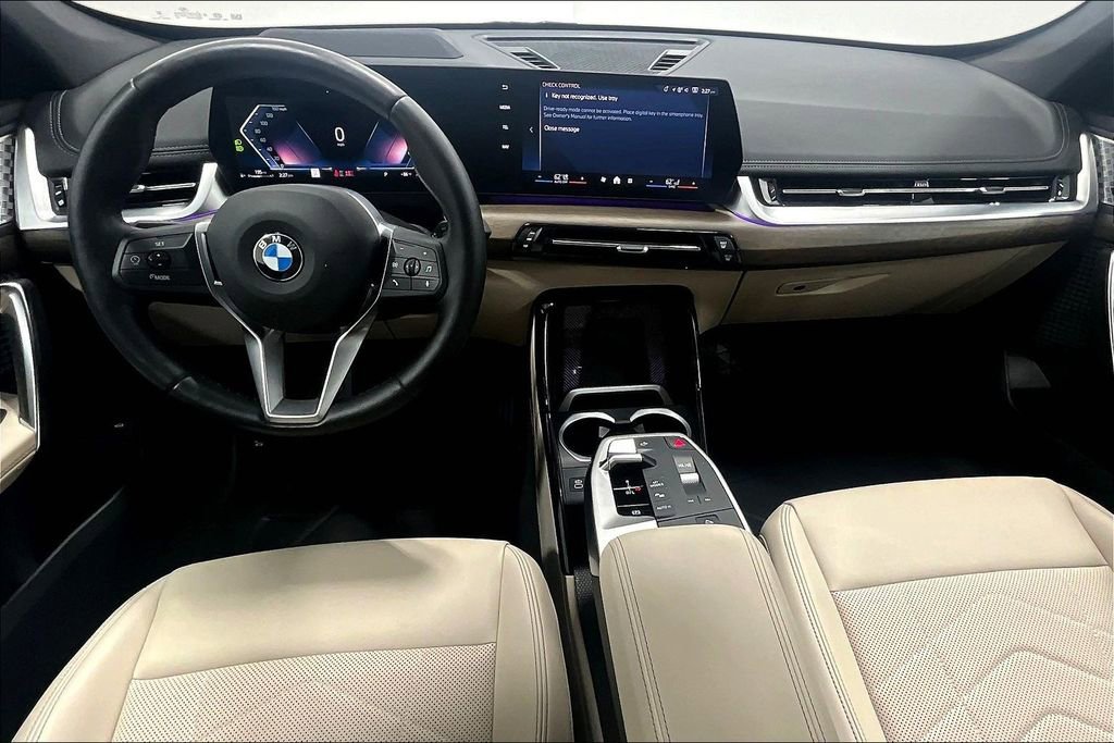 Certified 2025 BMW X1 xDrive28i w/ Technology Package image 15