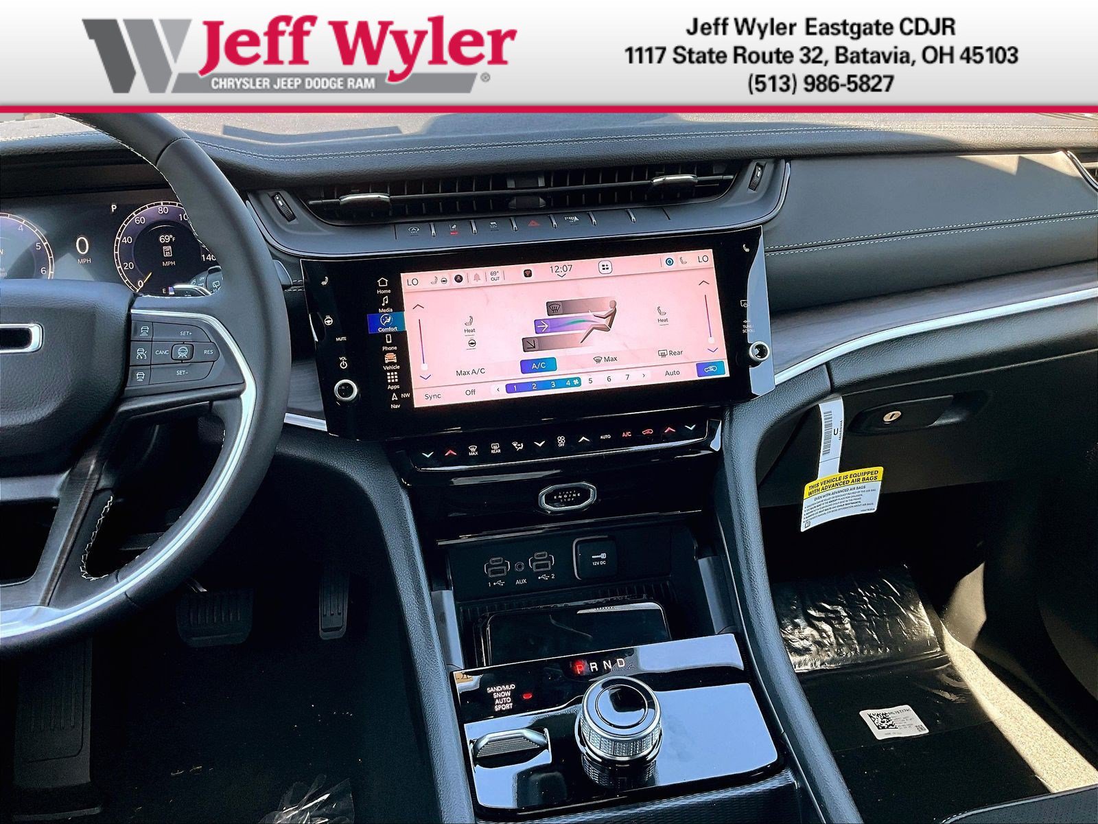 New 2026 Jeep Grand Cherokee Altitude AWD/4WD image 11