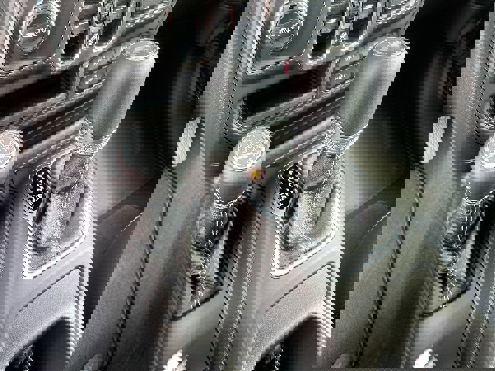 New 2023 Jeep Wrangler Sahara image 20