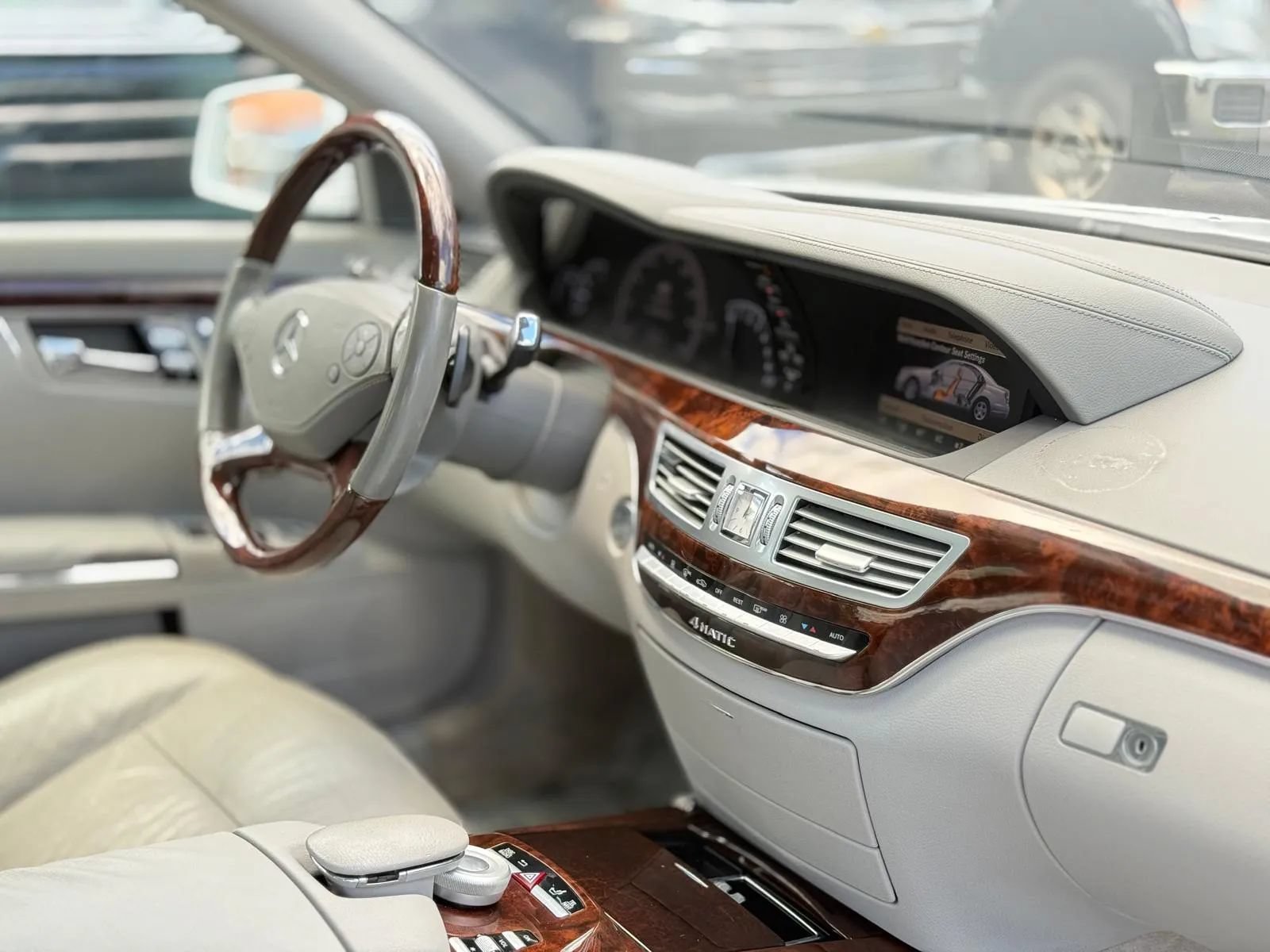 Used 2013 Mercedes-Benz S 550 4MATIC image 26