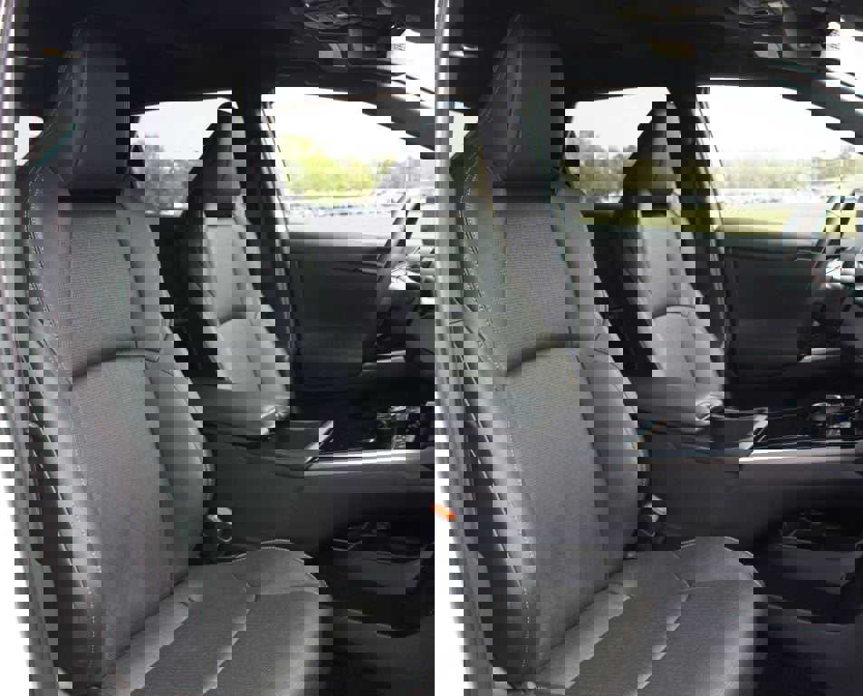 Used 2024 Toyota bZ4X Limited image 25