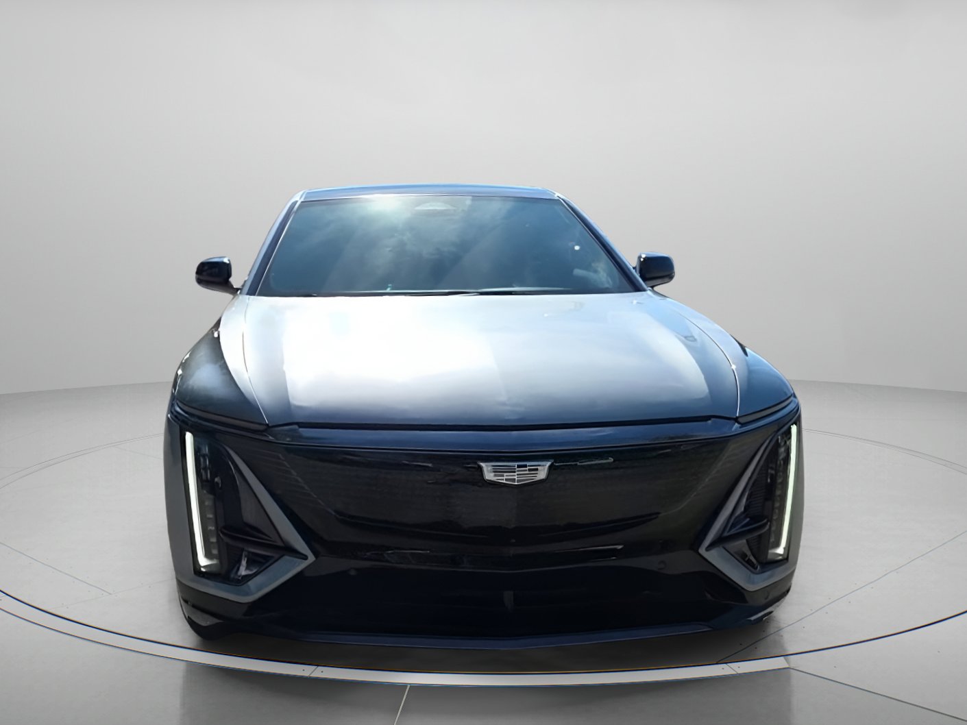 Used 2024 Cadillac Lyriq Sport image 7