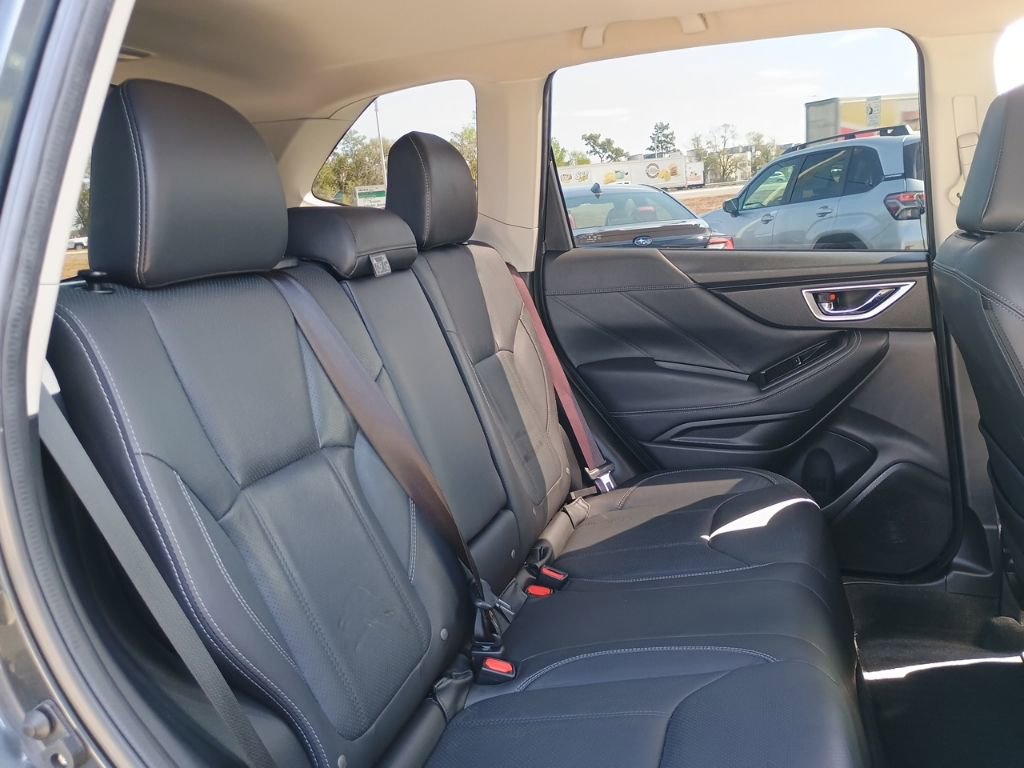 Used 2019 Subaru Forester Limited w/ Popular Package #3 image 21