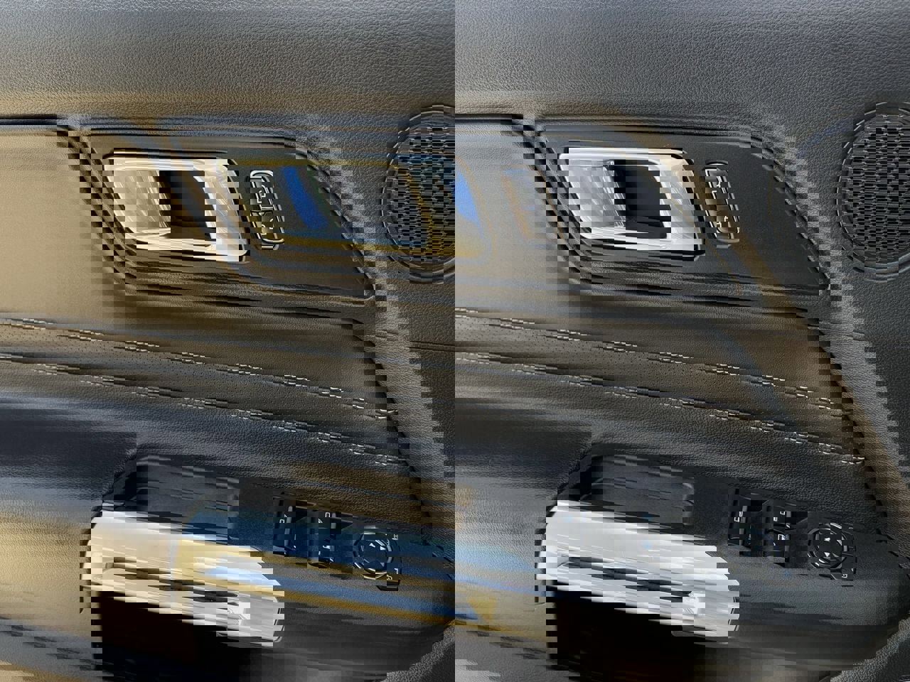 Used 2018 Ford Mustang Premium w/ Equipment Group 201A RWD image 24