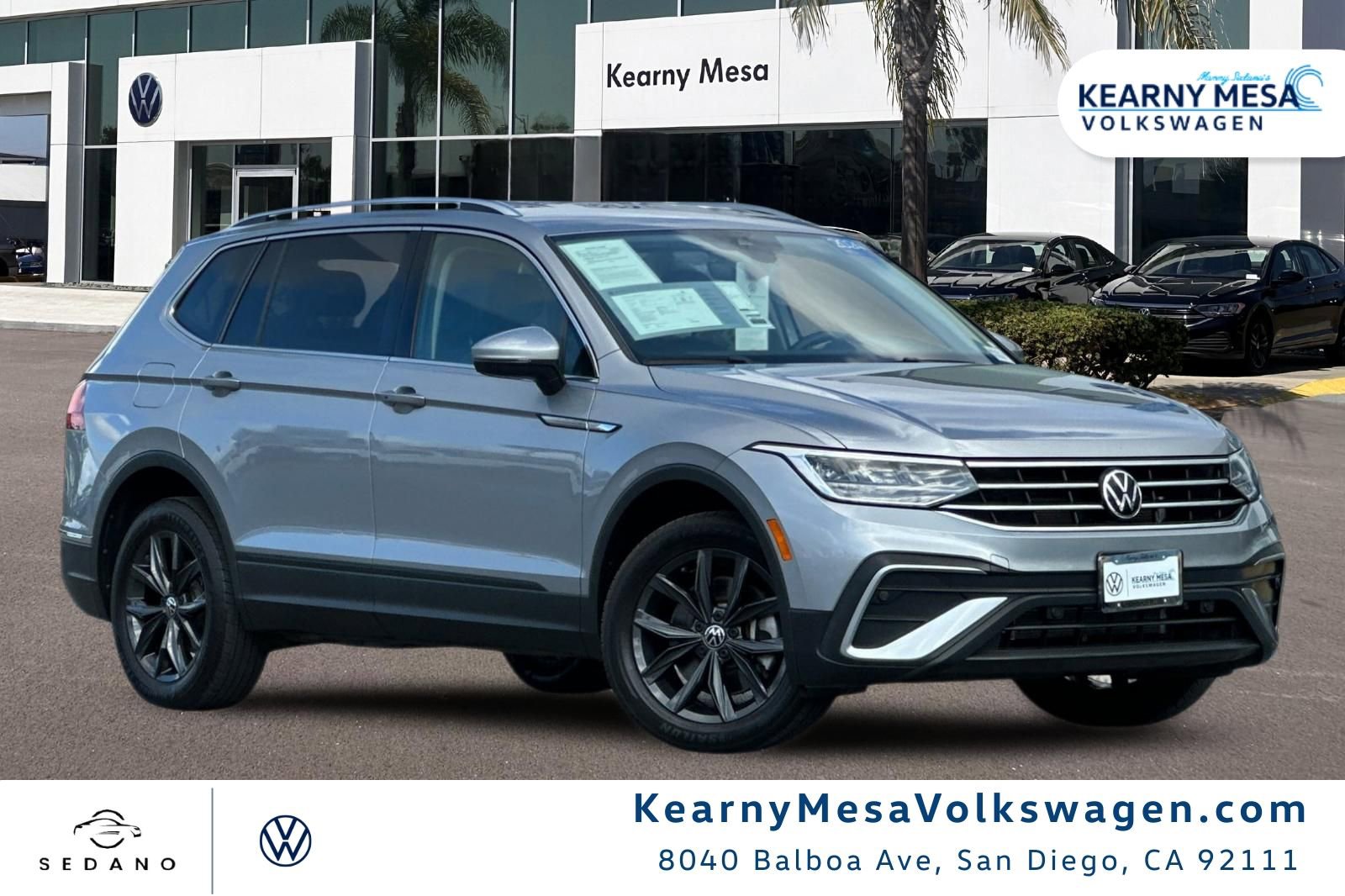 Used 2024 Volkswagen Tiguan SE FWD image 1