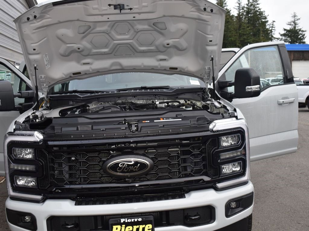 New 2026 Ford F250 4x4 Crew Cab Super Duty image 23