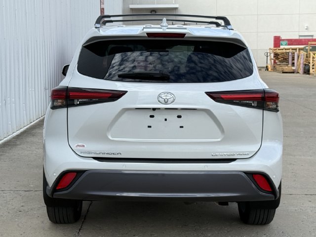 Used 2026 Toyota Highlander Limited AWD/4WD image 5