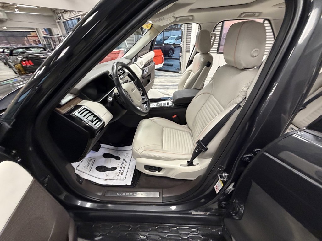 Used 2019 Land Rover Discovery HSE image 61