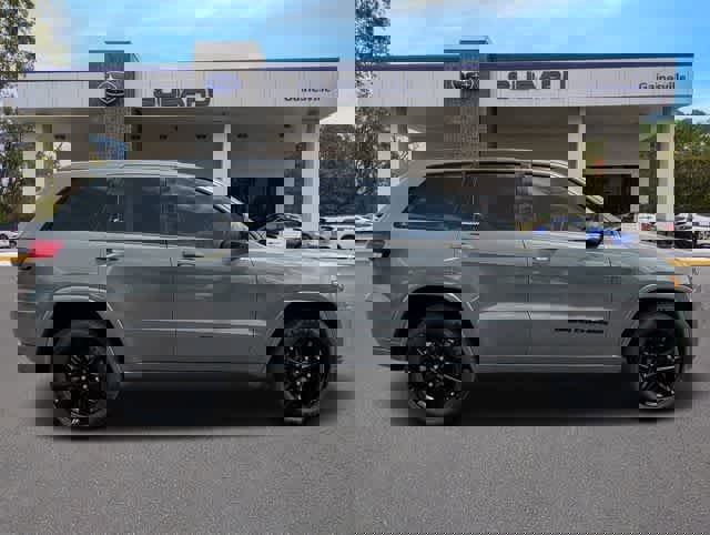 Used 2021 Jeep Grand Cherokee Laredo X image 7