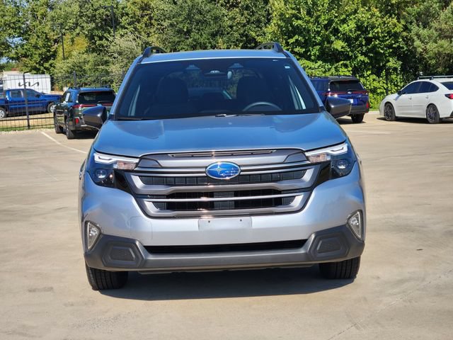 Certified 2025 Subaru Forester Premium AWD/4WD image 2