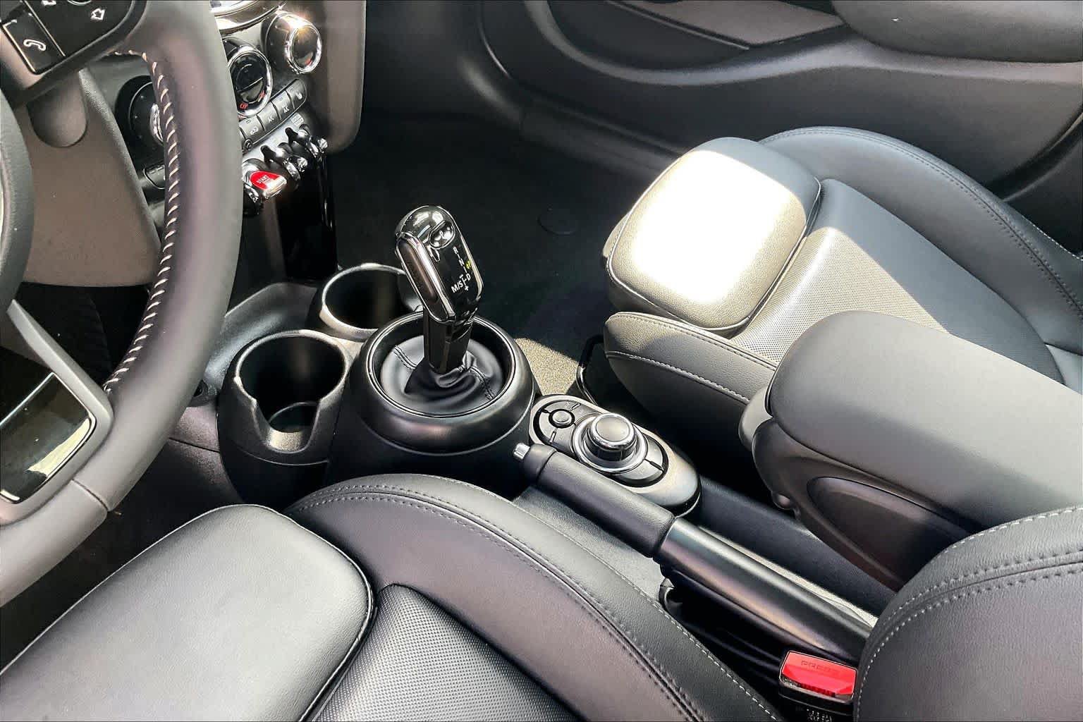Used 2024 MINI Cooper S FWD image 15