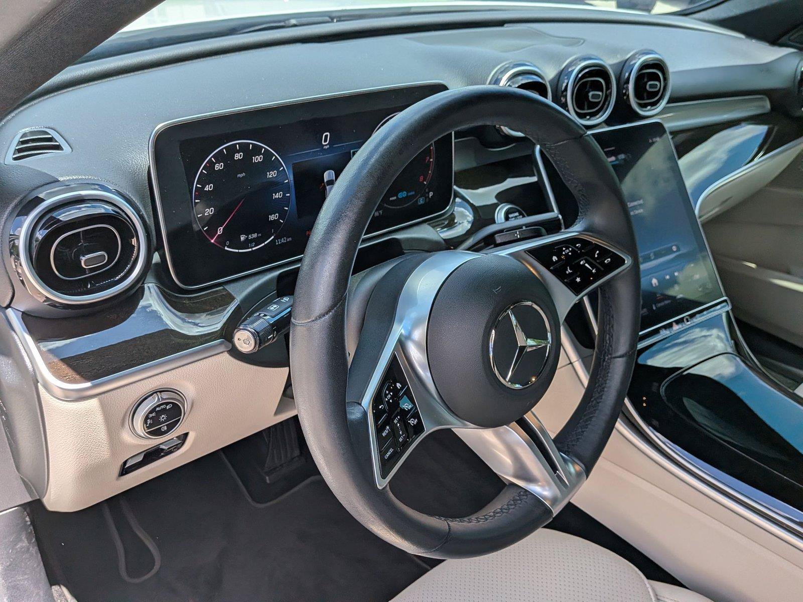 Used 2022 Mercedes-Benz C 300 Sedan image 17