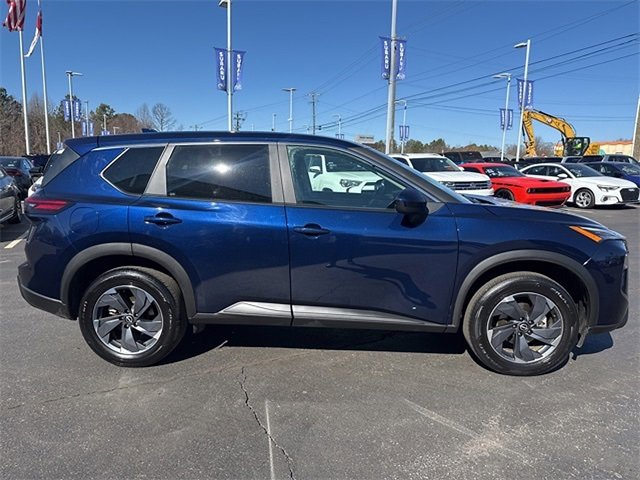 Used 2025 Nissan Rogue SV image 6