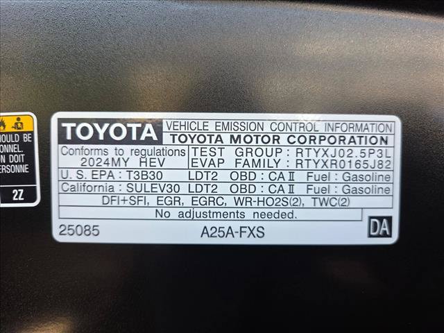 Used 2024 Toyota Venza XLE AWD/4WD image 21