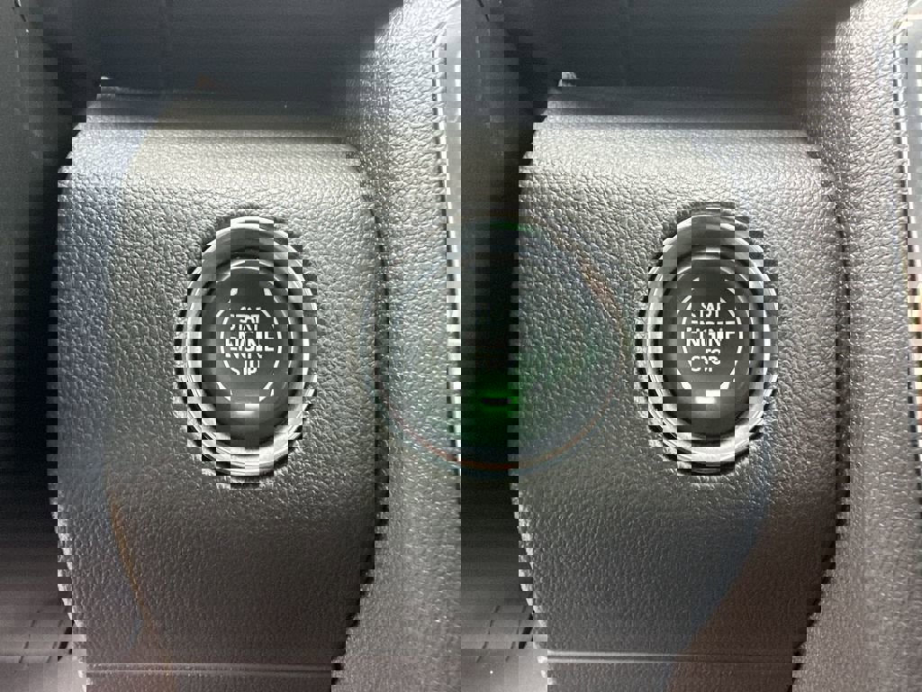 Certified 2025 GMC Acadia Elevation image 17