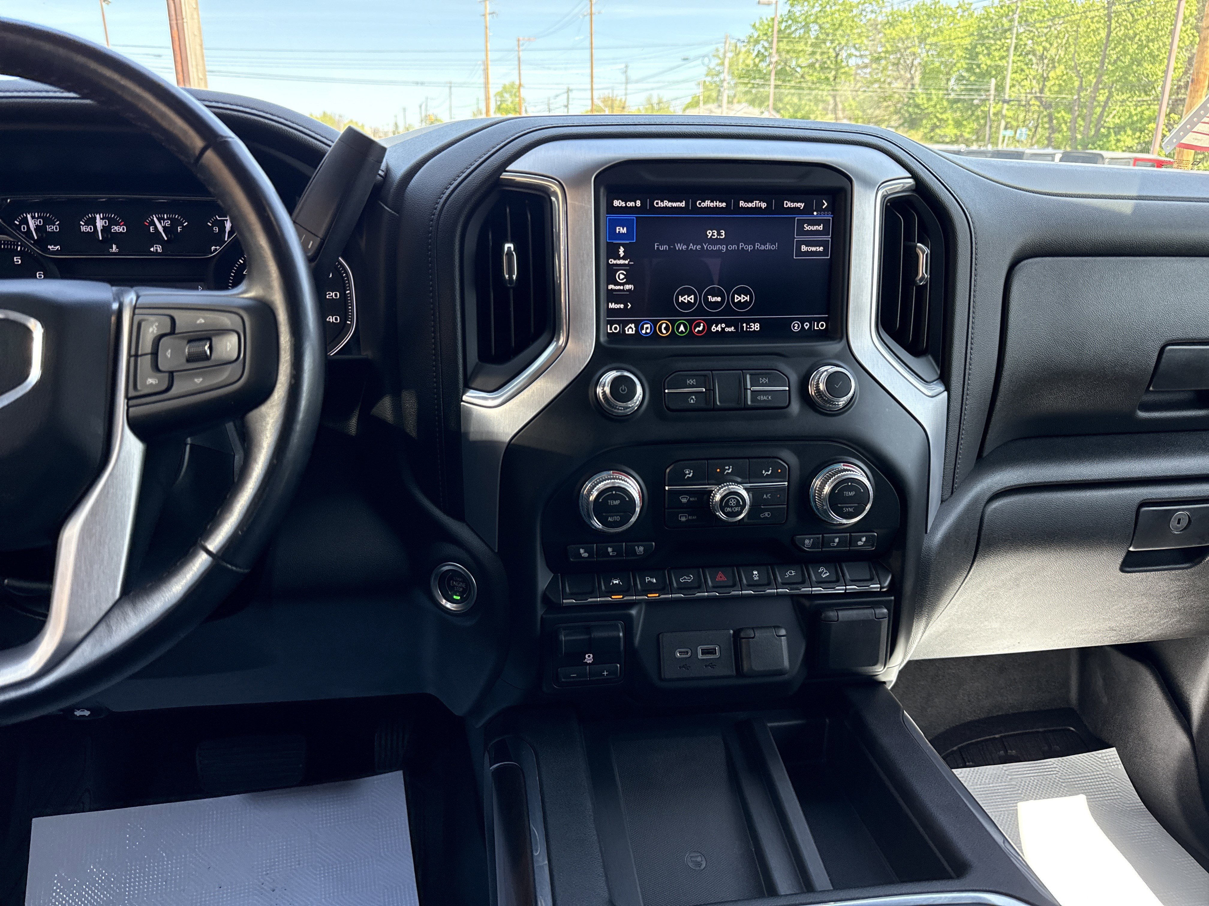 Used 2022 GMC Sierra 1500 SLT w/ SLT Premium Plus Package AWD/4WD image 18