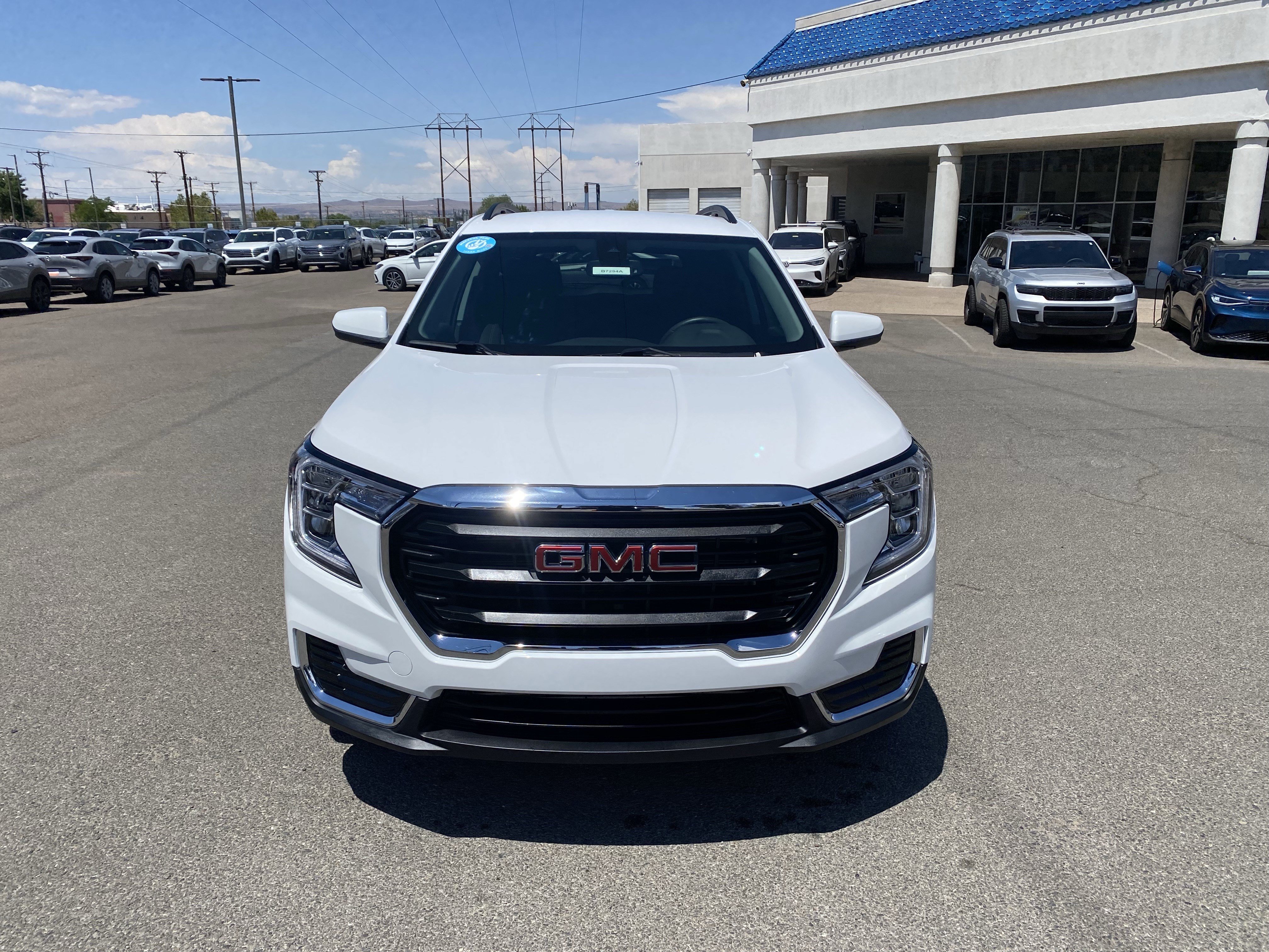 Used 2024 GMC Terrain SLE w/ Driver Convenience Package AWD/4WD image 48