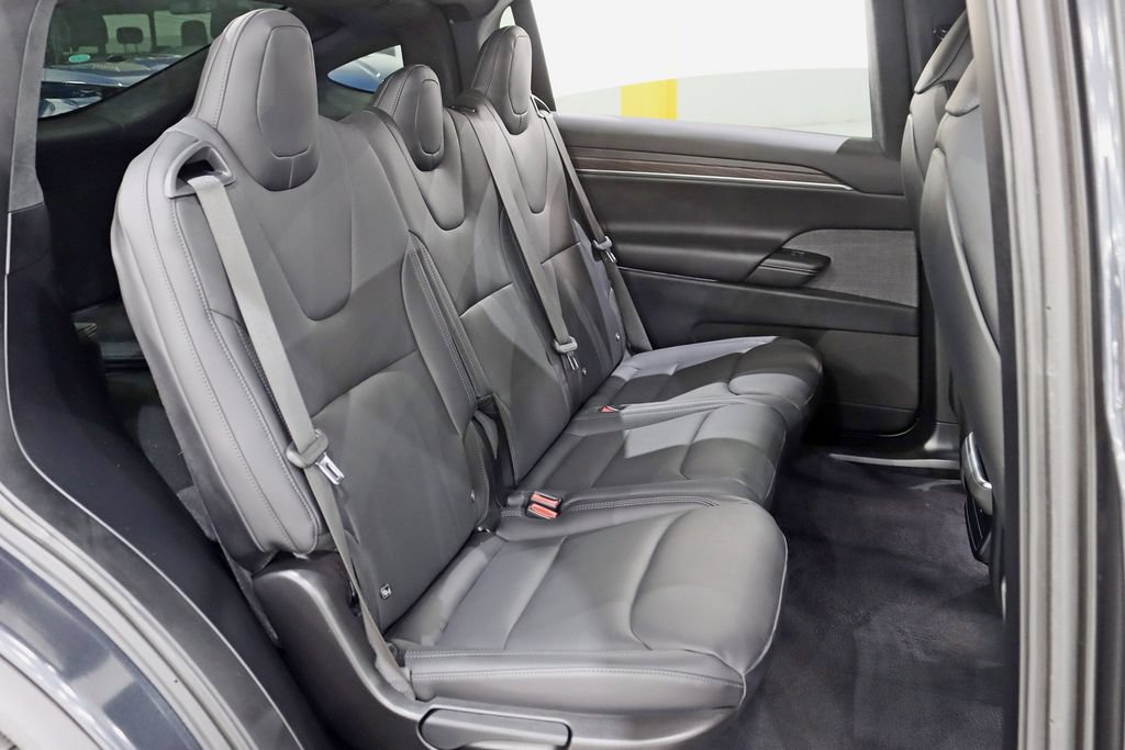 Used 2024 Tesla Model X AWD/4WD image 30
