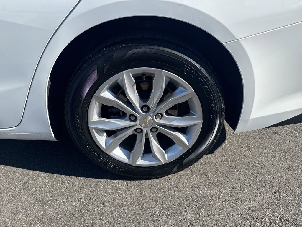 Used 2024 Chevrolet Malibu LT image 34