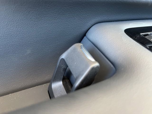 New 2025 Lincoln Nautilus Premier w/ Equipment Group 102A image 12