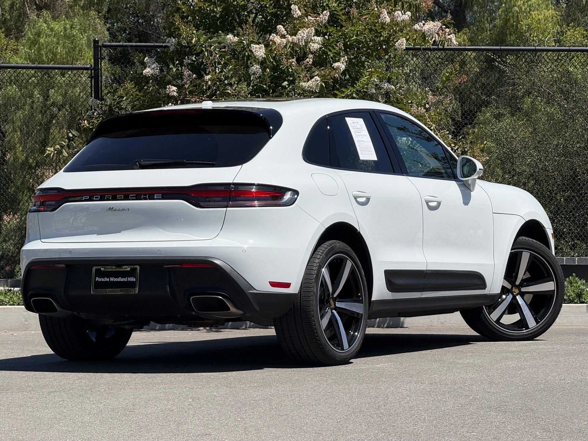 Used 2026 Porsche Macan AWD/4WD image 7