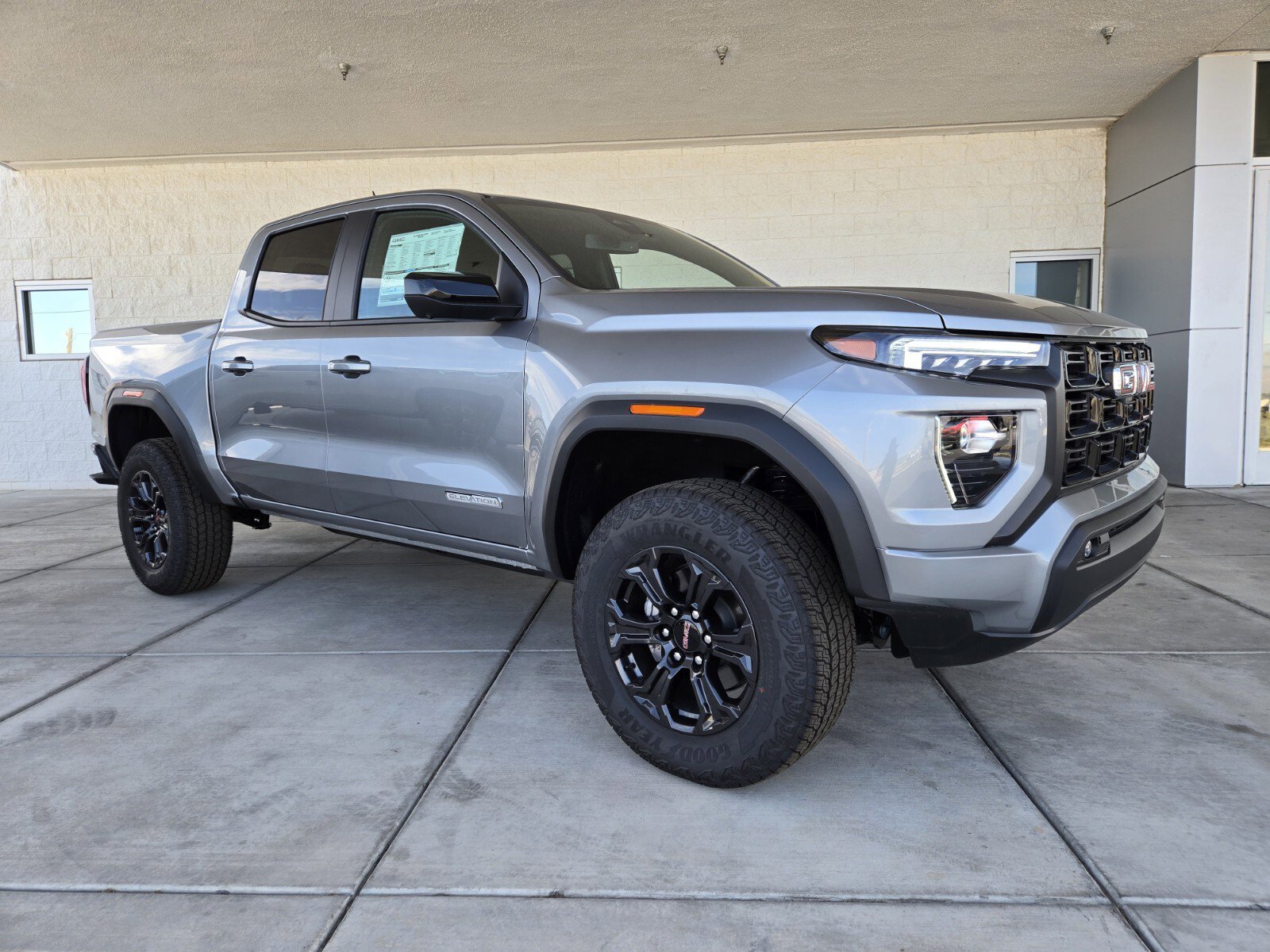 New 2025 GMC Canyon Elevation w/ Convenience Package image 1