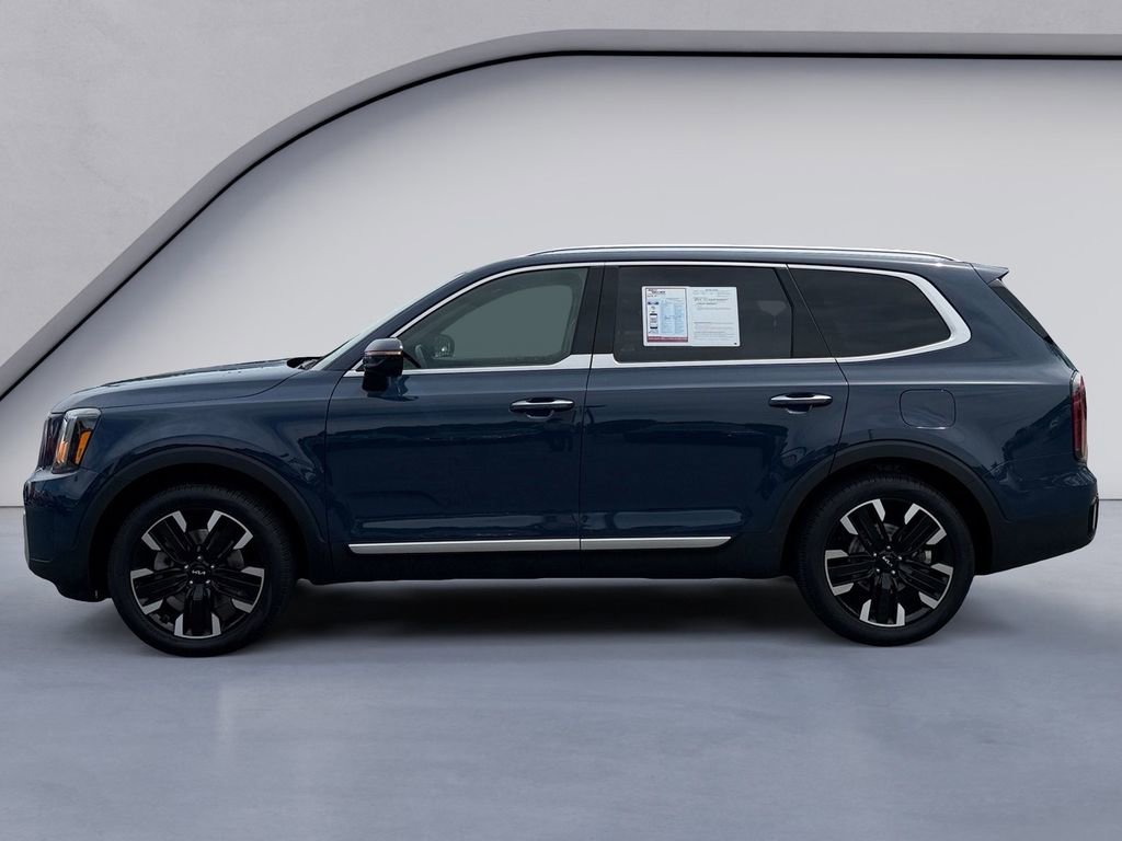 Used 2024 Kia Telluride SX w/ Towing Package FWD image 2