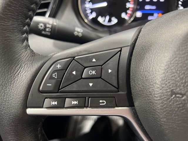 Used 2018 Nissan Rogue SV w/ Premium Package AWD/4WD image 20