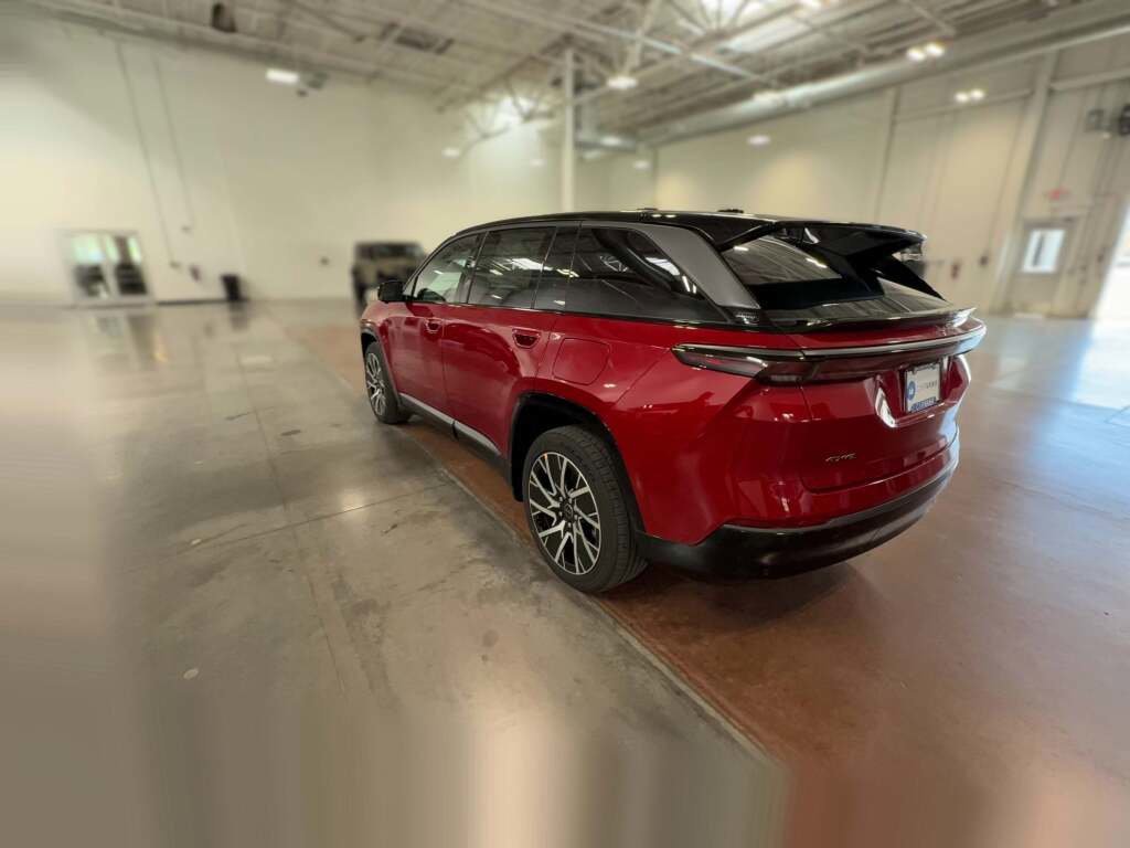 New 2025 Jeep Wagoneer S Limited image 8