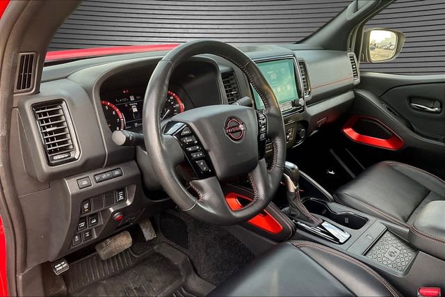 Used 2023 Nissan Frontier PRO-4X w/ Pro-4X Premium Package image 18