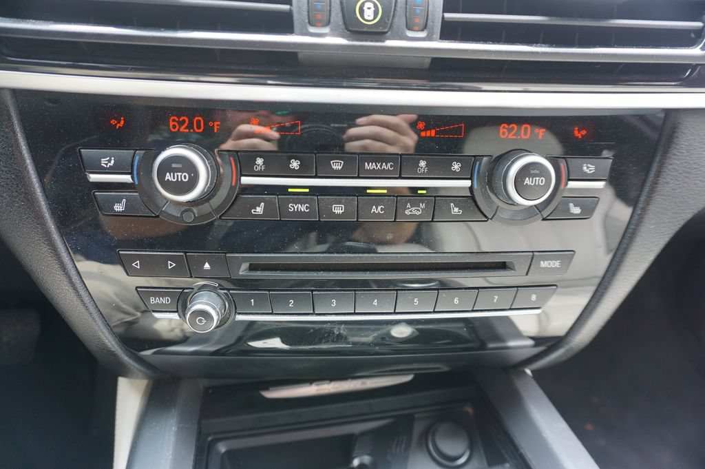 Used 2017 BMW X5 xDrive40e AWD/4WD image 12