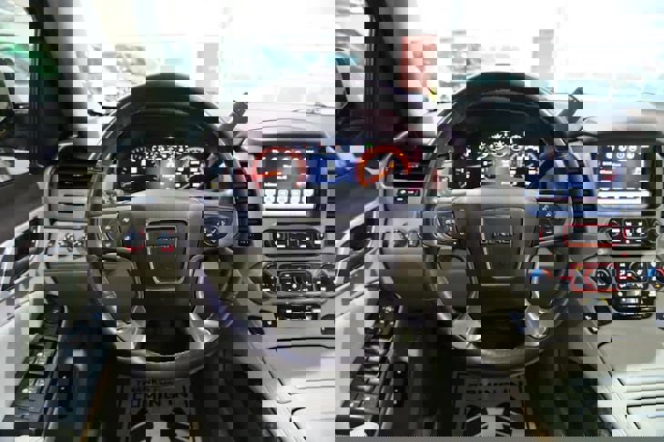 Used 2016 GMC Yukon Denali w/ Open Road Package image 32