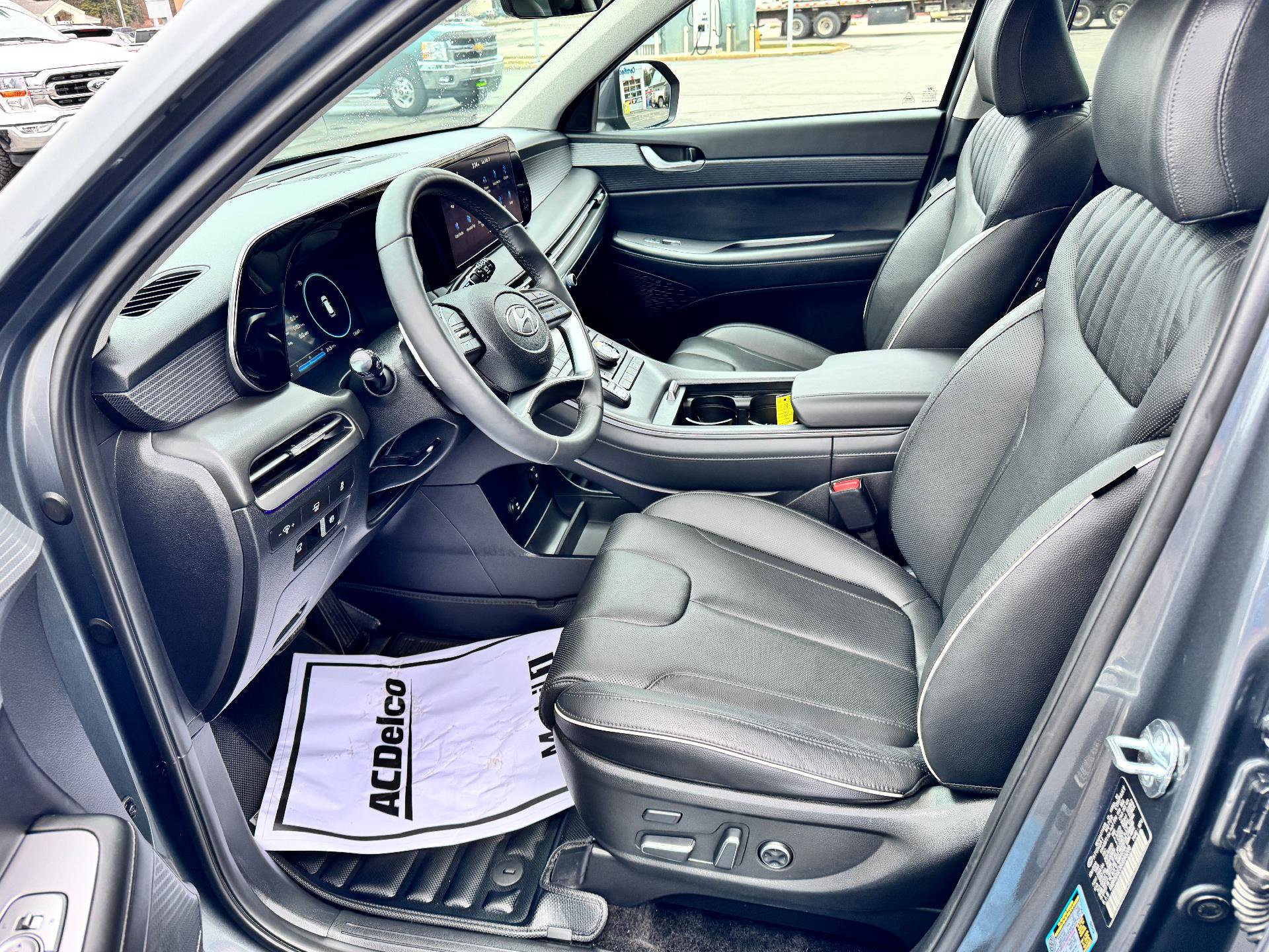 Used 2025 Hyundai Palisade Limited image 10