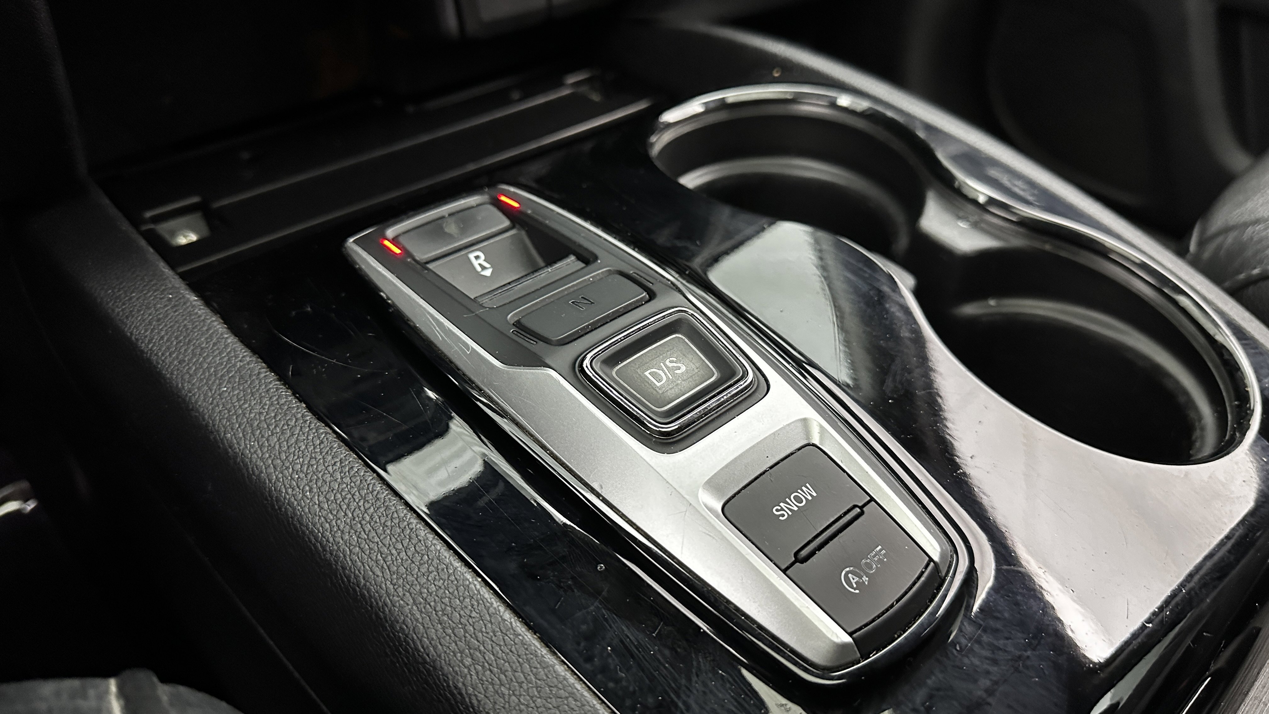 Used 2018 Honda Pilot Touring image 15