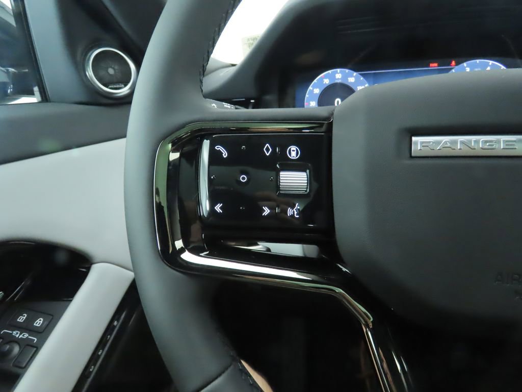 New 2026 Land Rover Range Rover Evoque S image 11