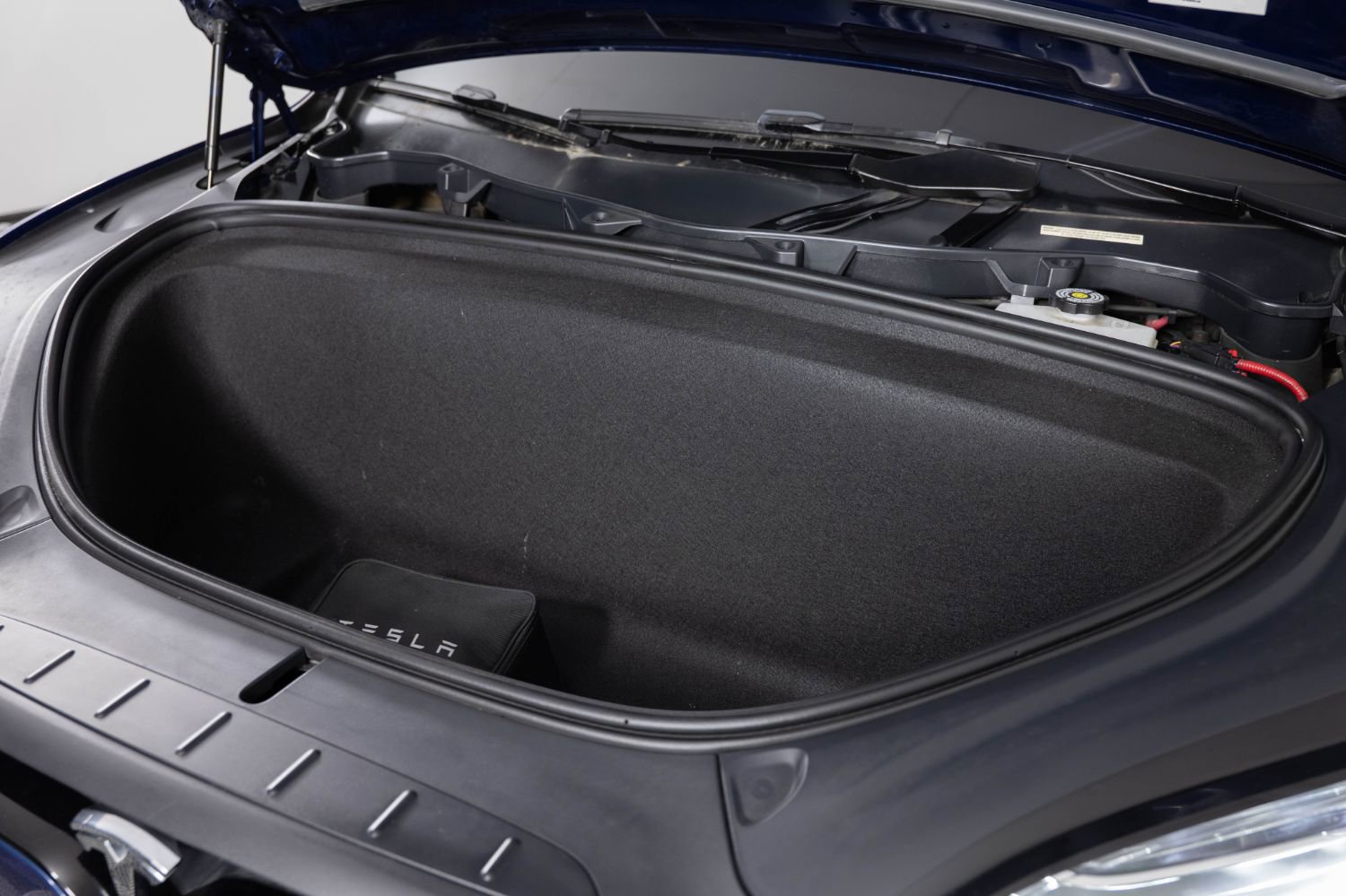 Used 2023 Tesla Model X Plaid image 40