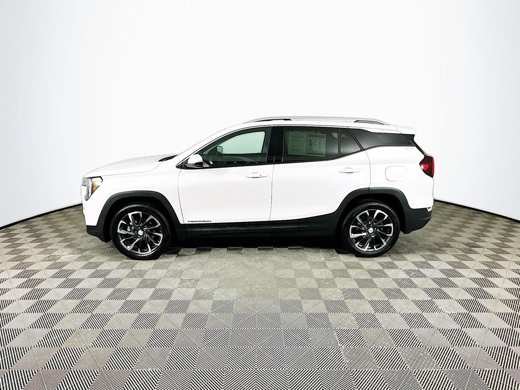 Used 2023 GMC Terrain SLT image 6