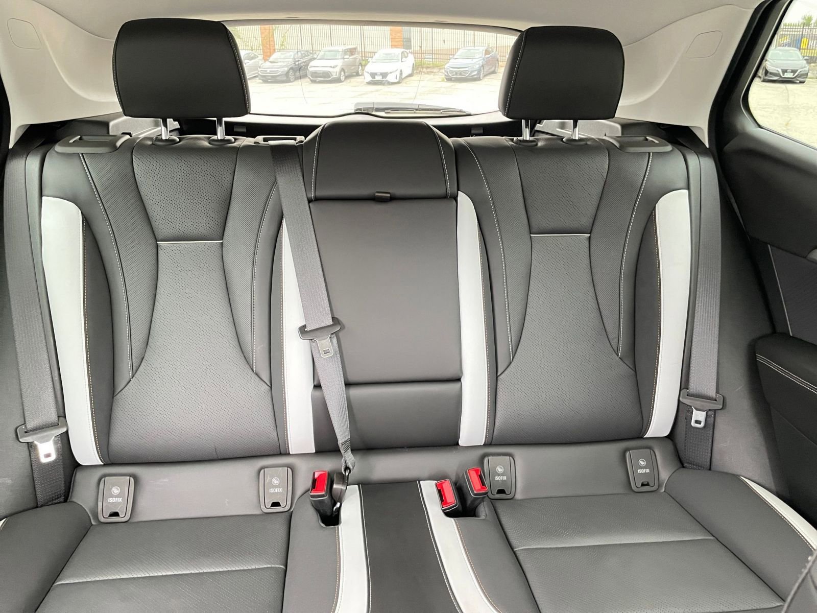 Used 2024 Buick Envision Sport Touring image 38