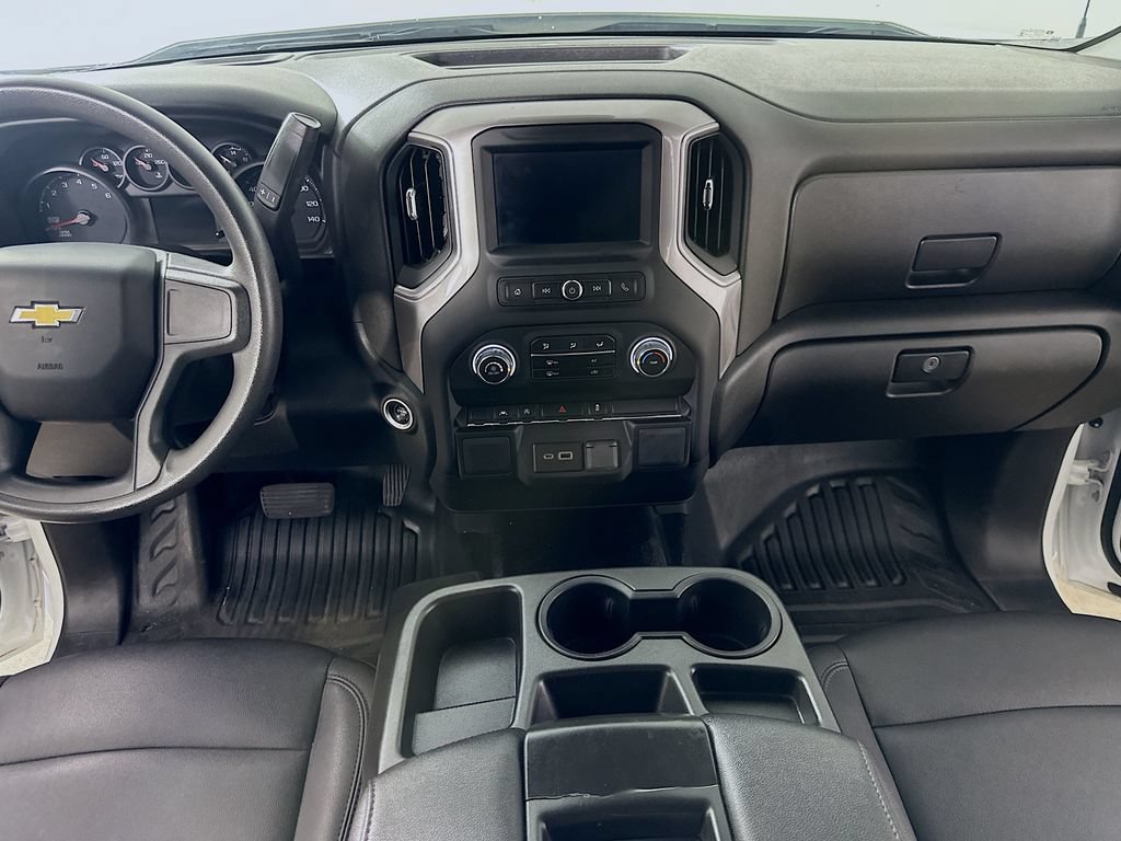 Used 2022 Chevrolet Silverado 1500 W/T w/ WT Value Package AWD/4WD image 18