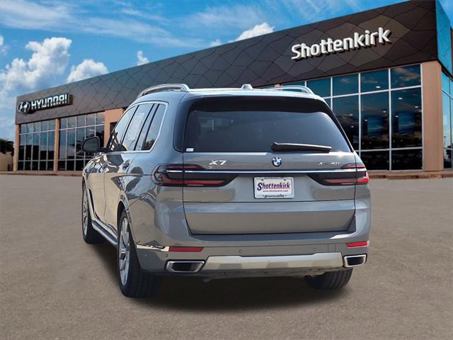 Used 2023 BMW X7 xDrive40i w/ Premium Package image 8