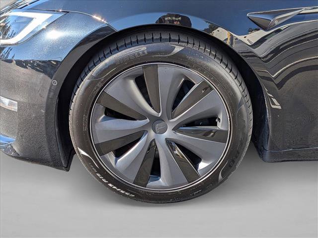 Used 2022 Tesla Model S image 10
