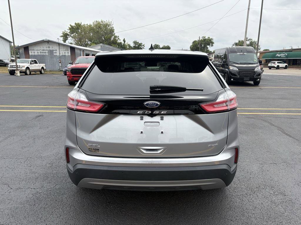 Used 2024 Ford Edge SEL image 23