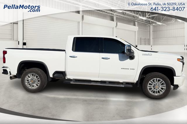 Used 2022 Chevrolet Silverado 3500 High Country w/ Z71 Off-Road Package image 2
